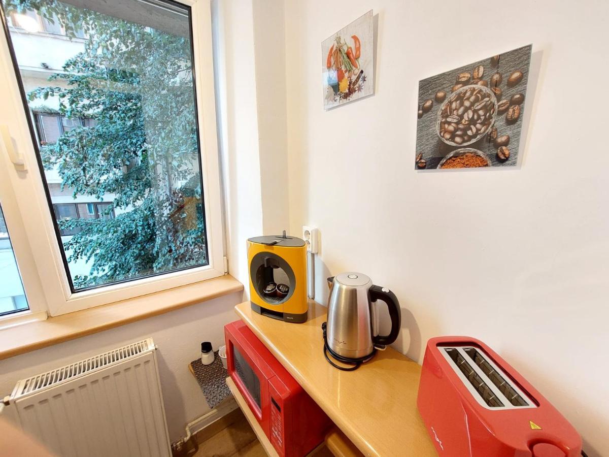 Laroka House Cosy Studio Universitate Bukarest Exteriör bild